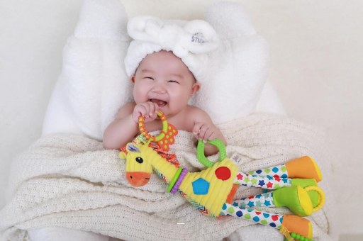 沙河宝宝头上有白色的小点